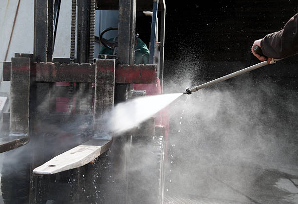 Best Gutter Cleaning  in Cavalier, ND